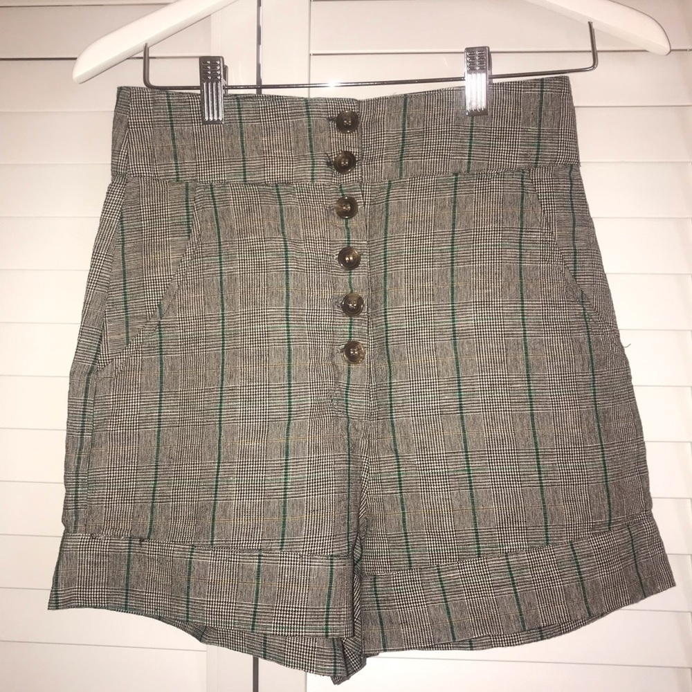 Plaid Shorts// FOREVER 21